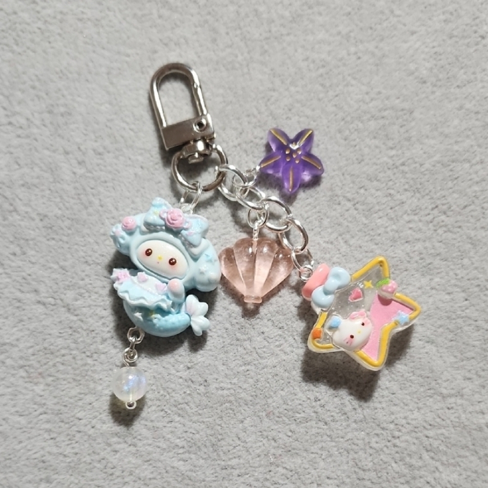 ❌️SOLD❌️Cute Pastel Hello Kitty Mermaid Charm Keychain
